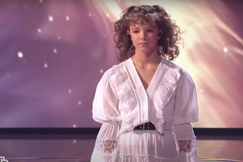 Анна Чевтаева – победитель шоу «Ты супер!» 5 сезон (2021): что подарили 14-летней певице