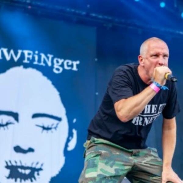 Отмена концерта группы Clawfinger