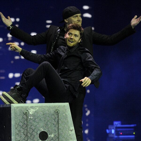 Новогоднее шоу Братьев Сафроновых «Повелители волшебства»