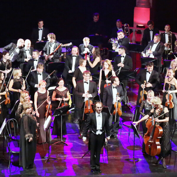 Концерт «Новый год на круизном лайнере» в Театре «Мюзик-холл»