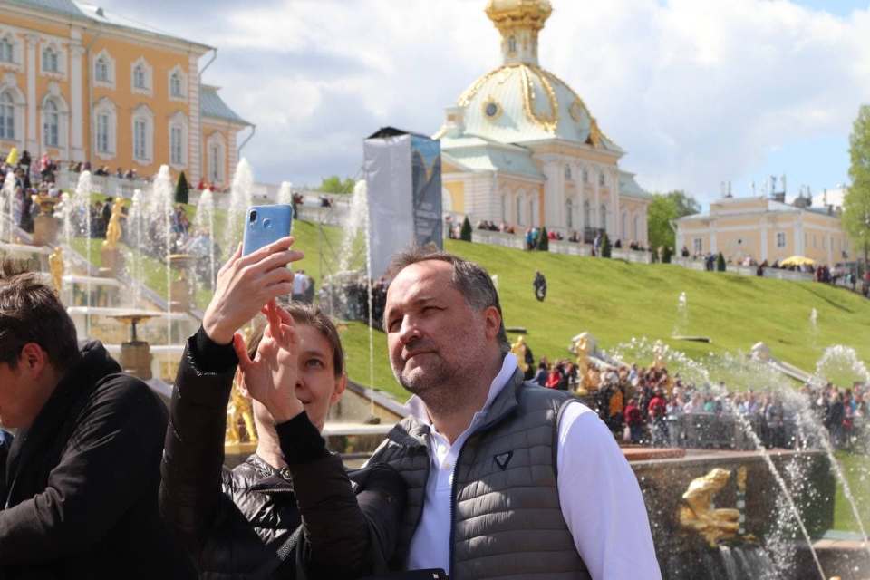 Отмена Осеннего праздника фонтанов в Петергофе 2021: массовое зрелище не проведут из-за коронавируса