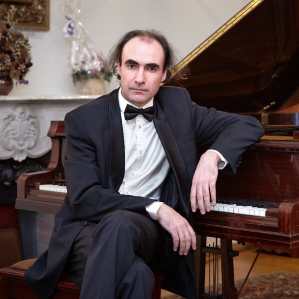 Концерт «Новый Год в кругу семьи»