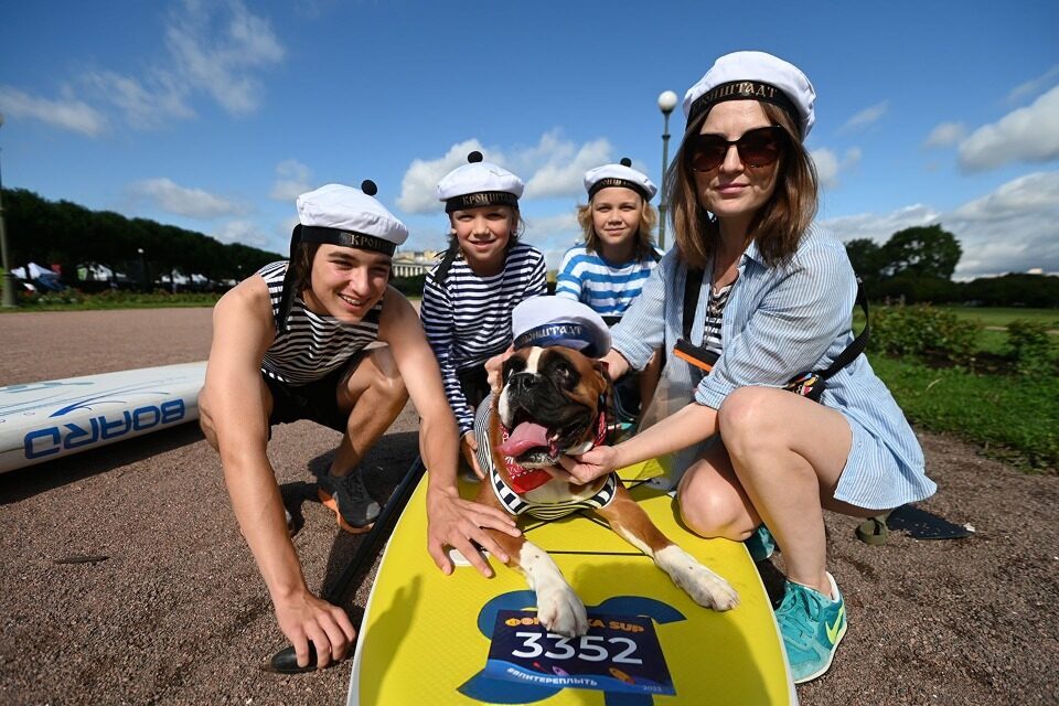 22 лучшие идеи, куда сходить на выходных в Санкт-Петербурге со 2 по 3 августа 2025: День ВДВ, концерт ZOLOTO и «Музыка балконов»