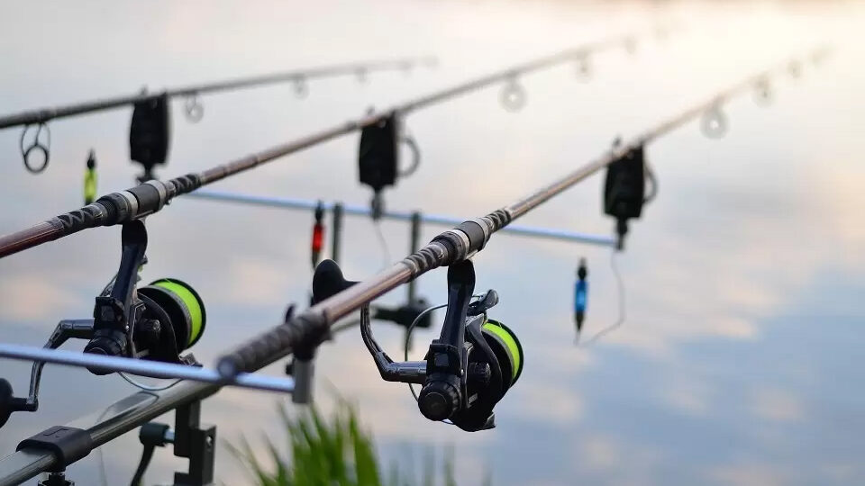 10 лучших удочек для рыбалки в 2023 году