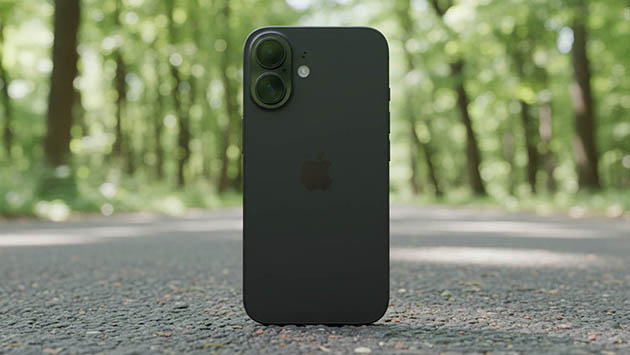 iPhone 16. Фото: Ян Ляпин / Нейросеть