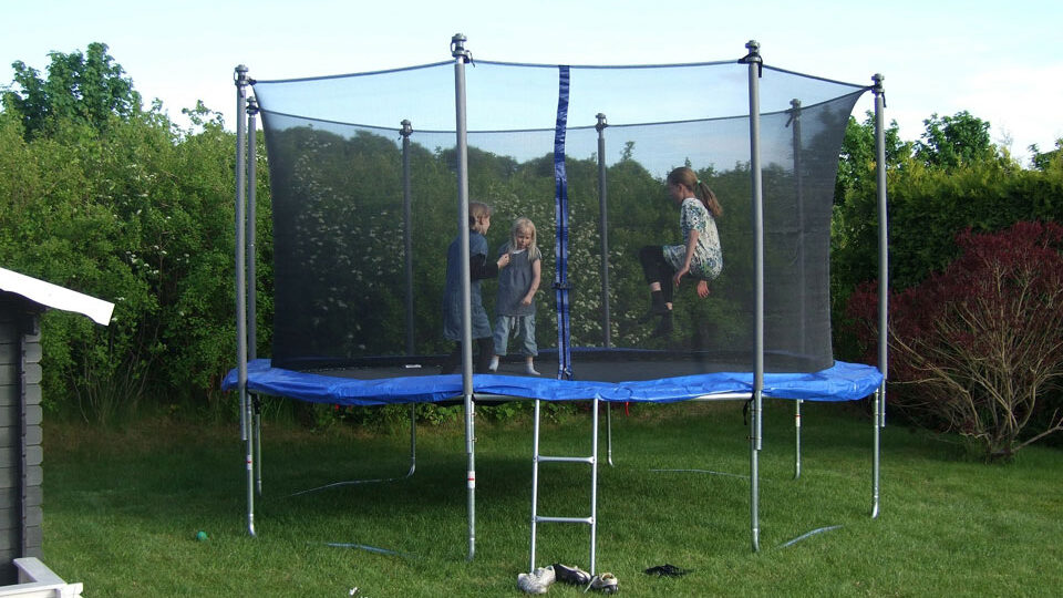 Nejlepší trampolíny pro letní dům se sítí 2023