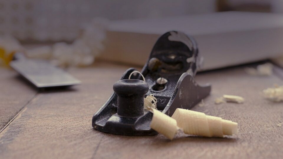 Лучшие ручные рубанки 2023