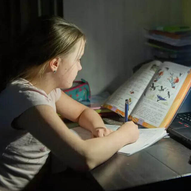 Лучшие столы для школьника