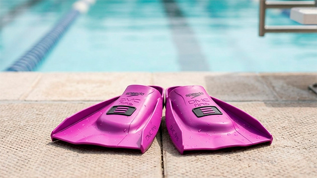 Speedo DMC Elite. Фото: Татьяна Фадеева / Нейросеть