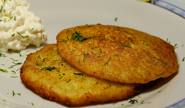 Капустные оладьи