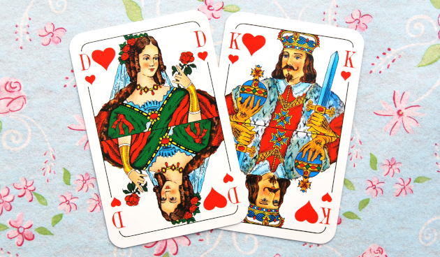 Гадания и расклады на игральных картах на любовь и отношения