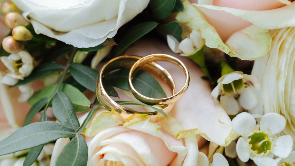 30+ картинок и открыток «С днем свадьбы» в 2025 году