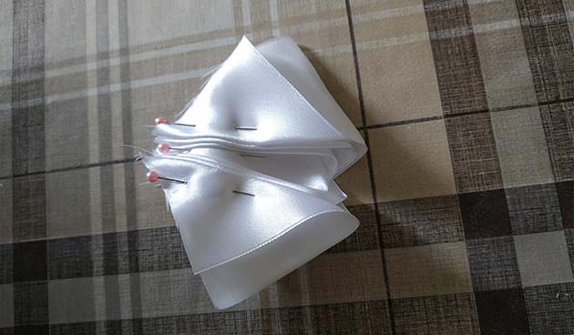 Бантик на резинке для волос