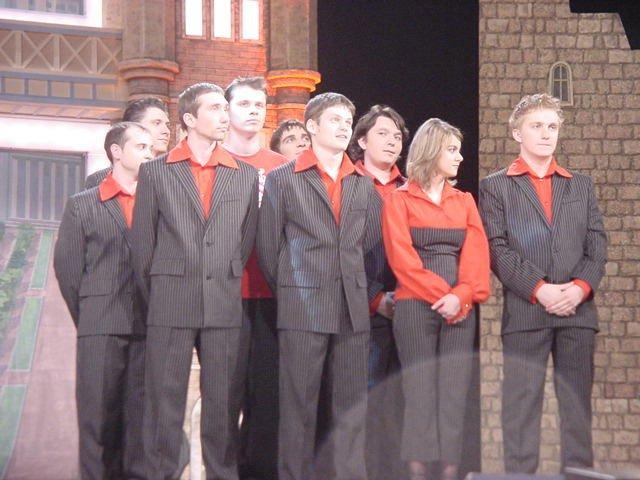 Батрутдинов в квн какая команда. Батрутдинов незолотая молодежь. Незолотая молодежь квн харламов. Тимур батрутдинов незолотая молодежь. Тимур батрутдинов.