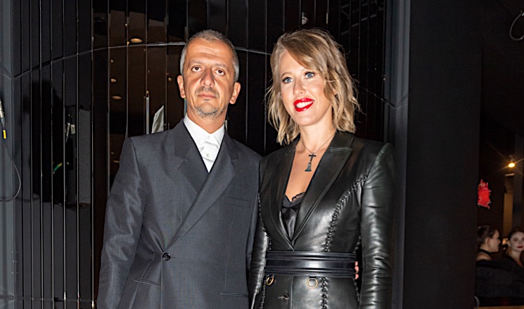 «Спасибо тебе за этот день и за невероятный подарок»: Ксения Собчак растрогала Константина Богомолова своим сюрпризом