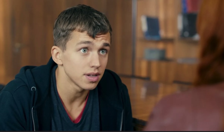 Год тяжелой депрессии и рождение дочки: что стало со звездой сериала «Ольга» Сергеем Романовичем