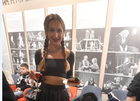 «Где мой коньяк?»: Ольга Бузова в Сочи вызвала оторопь внешним видом