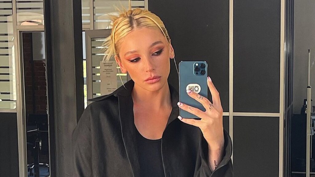 Настя Ивлеева слегла после развода с Элджеем