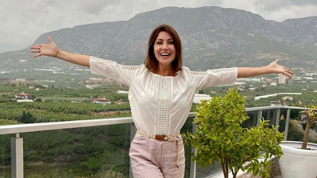 Анастасия Макеева сменила фамилию