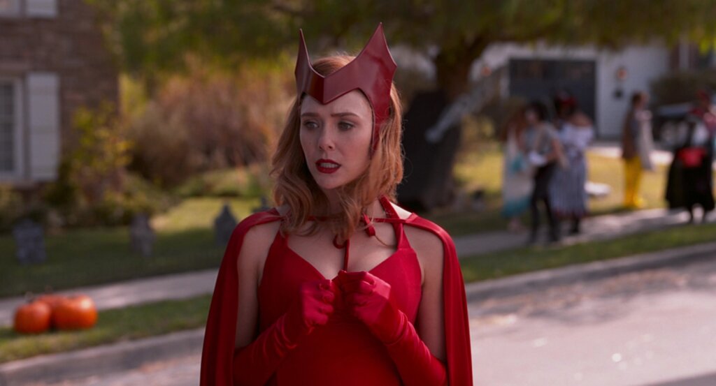 Элизабет Олсен возглавила рейтинг самых популярных актеров