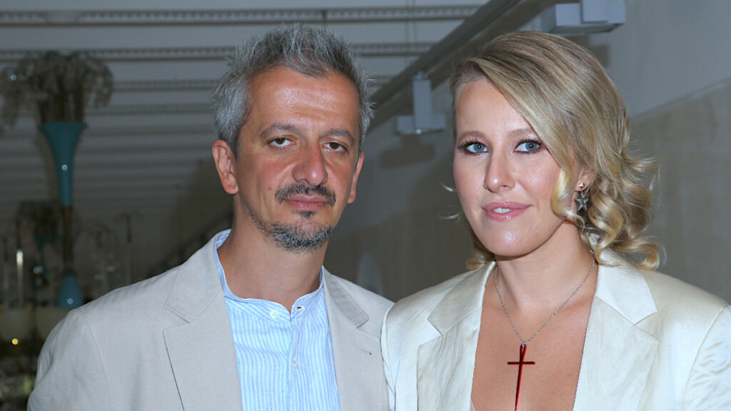 Ксения Собчак показала их с Богомоловым ложе любви