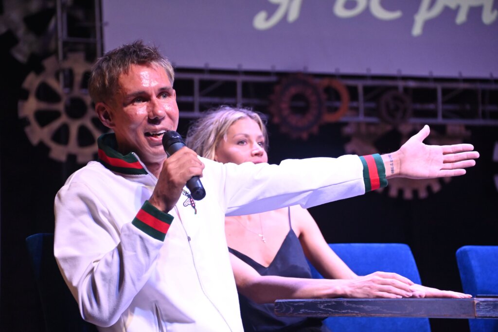 Россияне пришли в исступление от подлых слов обнаглевшего Алексея Панина в День Победы