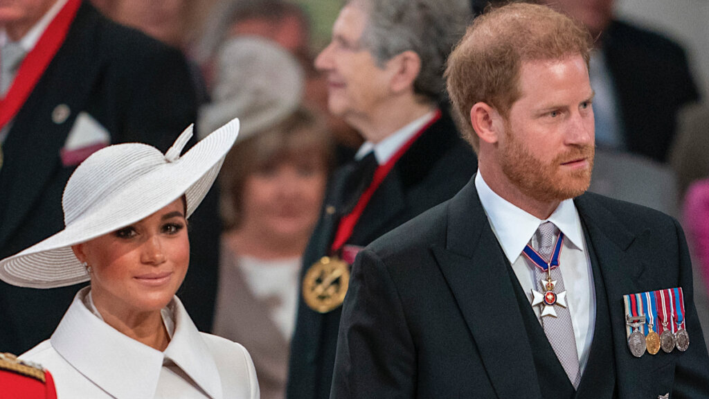 Елизавета II нанесла сокрушительный удар по Меган Маркл