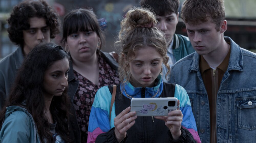 Вышел сериал «Красная Роза» от создателей «Полового воспитания»: стоит смотреть или нет