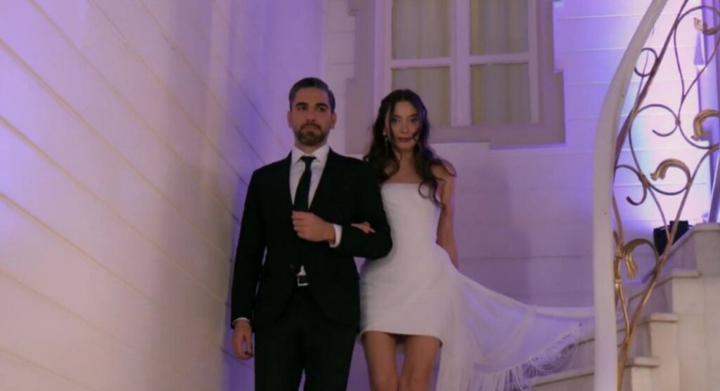 Изменщик и двоеженец: В семье Кадира Догулу и Неслихан Атагюль назревает развод