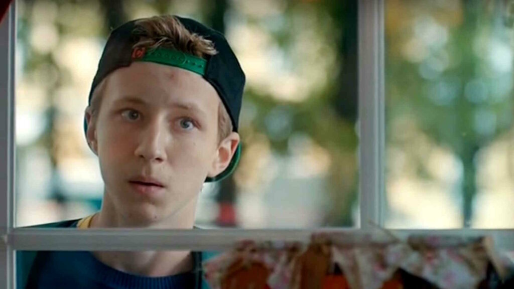 Сбежавший в Испанию Семен Трескунов из сериала «Ивановы-Ивановы» сделал дикое заявление о россиянах