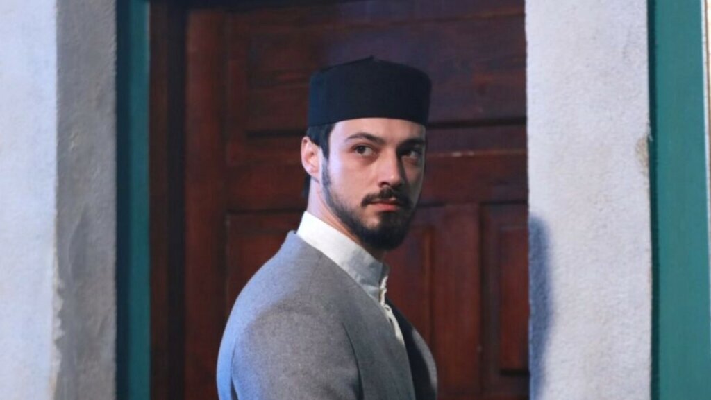 Чем закончился первый сезон сериала «Красные бутоны»