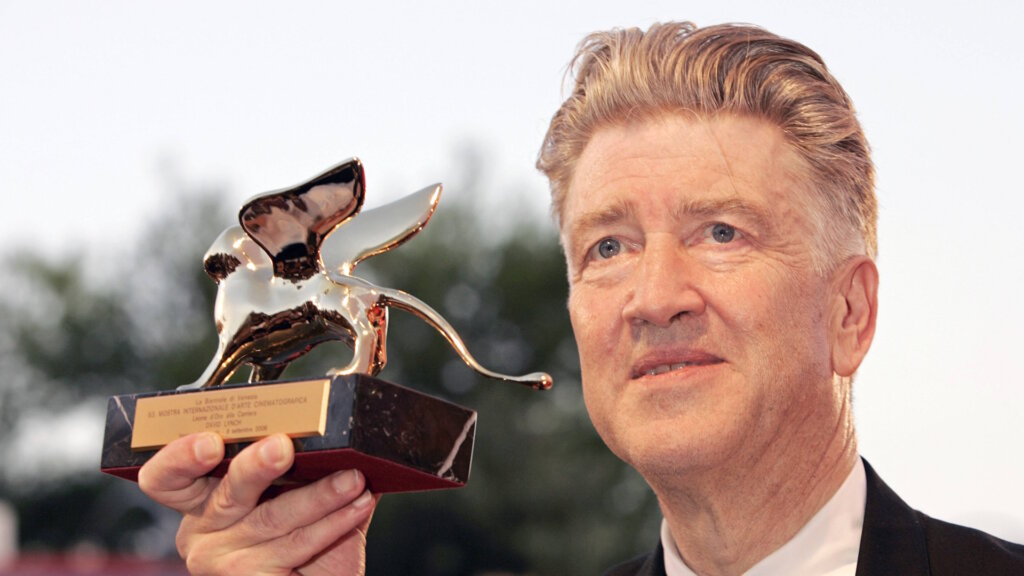 Умер великий режиссер Дэвид Линч: скорбит весь киномир — Кайл Маклахлен, Стивен Спилберг, Хью Джекман и другие