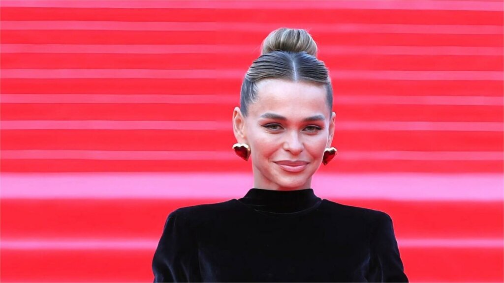 Порно актриса ddfprod деп атайды