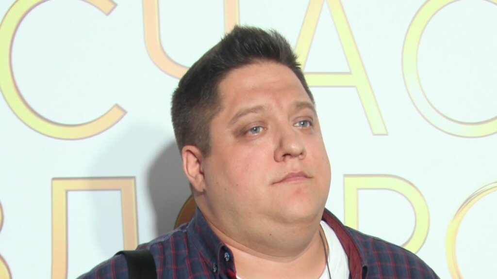 Больной раком звезде «Полицейского с Рублевки» стало хуже: спасают Саша Петров и Сергей Бурунов