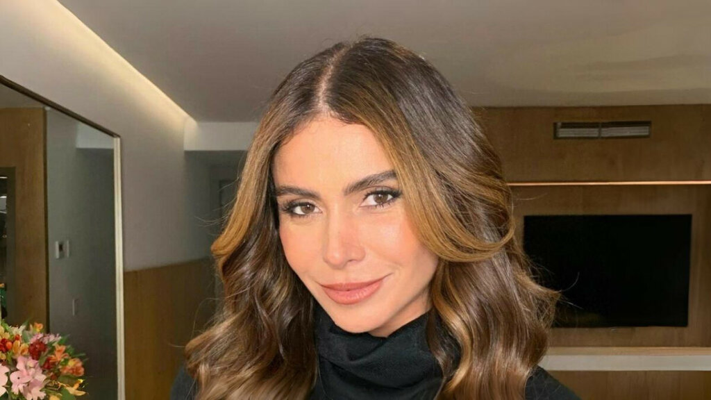 Нестареющая 49-летняя Джованна Антонелли снялась в крошечном бикини