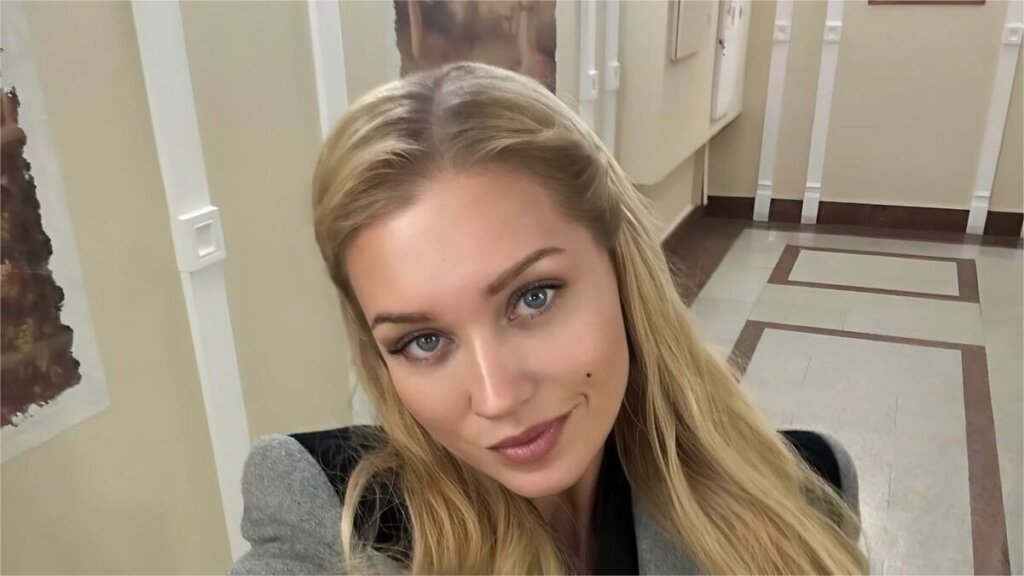 «Шикарная невеста»: Кристина Асмус в свадебном платье восхитила поклонников