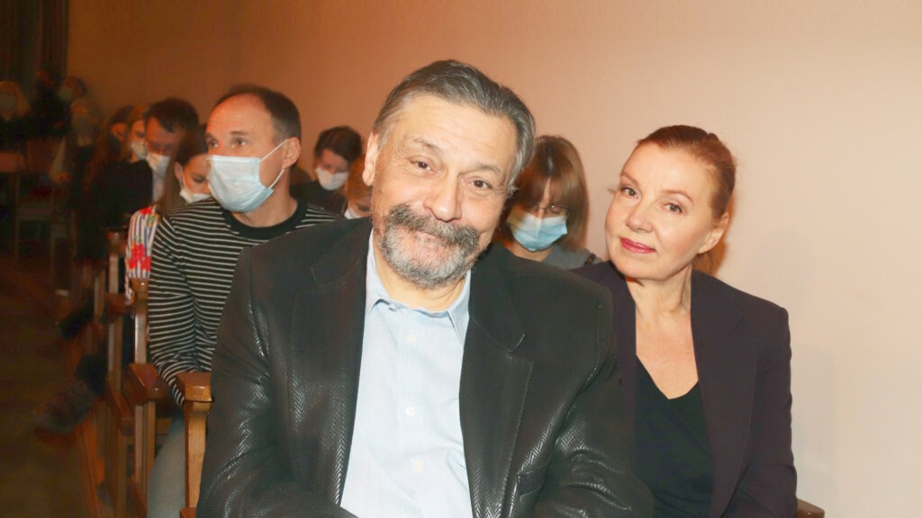 Дмитрий Назаров поиздевался после «покаянного письма» жены: «Едем по Смоленщине»