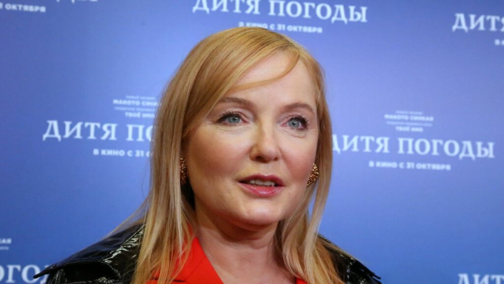 66-летняя красавица ведущая Лариса Вербицкая совсем не пьет воду: вот чем она ее заменяет