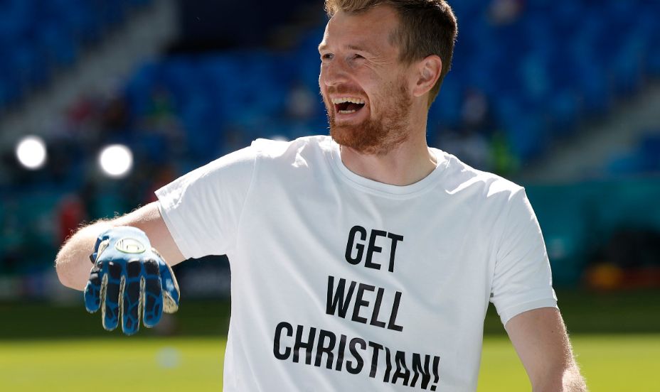 Сборная Финляндии поддержала Кристиана Эриксена, надев специальные футболу. Фото: Reuters