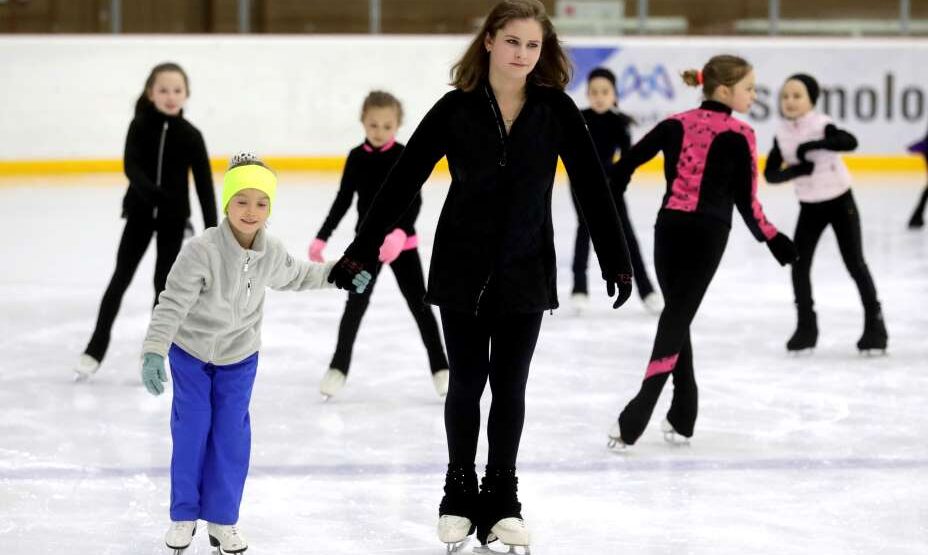 Юлия Липницкая учит детей