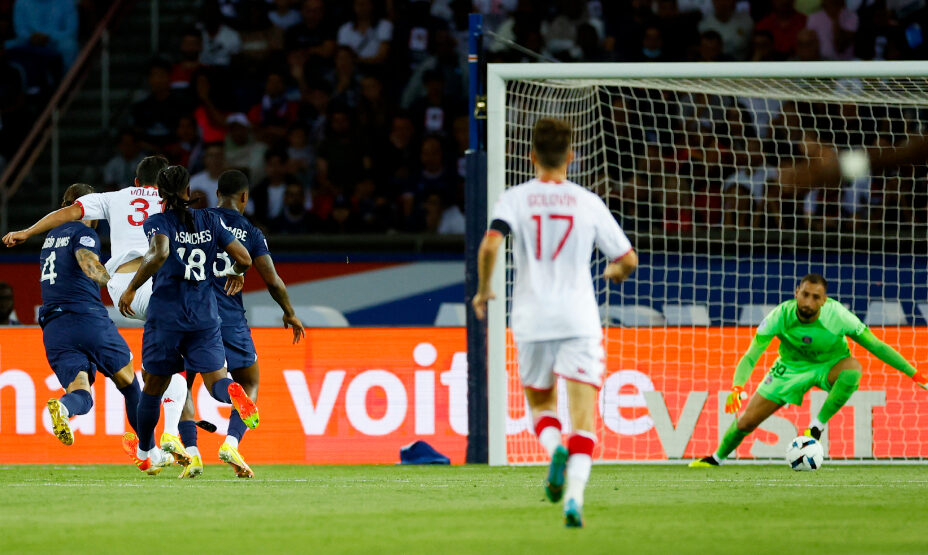 Александр Головин