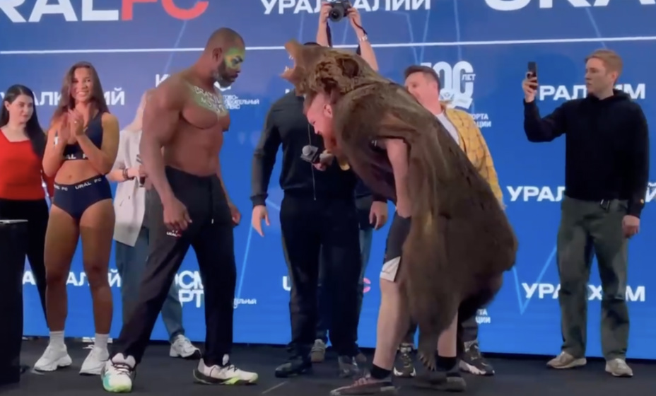 Вячеслав Дацик победил Джеронимо Мондрагона на Ural FC 2. Фото: скриншот 