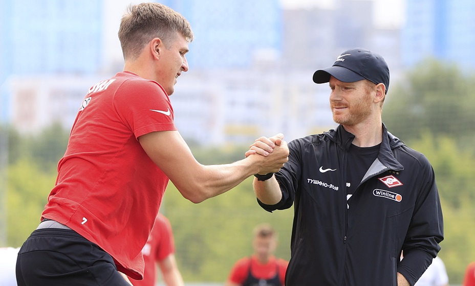 Осинькин допустил, что Соболев по-прежнему конфликтует с Абаскалем. Фото: Global Look Prress