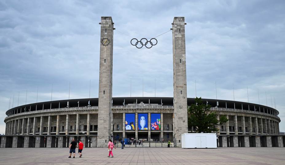 «Олимпиаштадион» в Берлине примет финал самого политизированного чемпионата Европы в истории футбола. Фото: Reuters