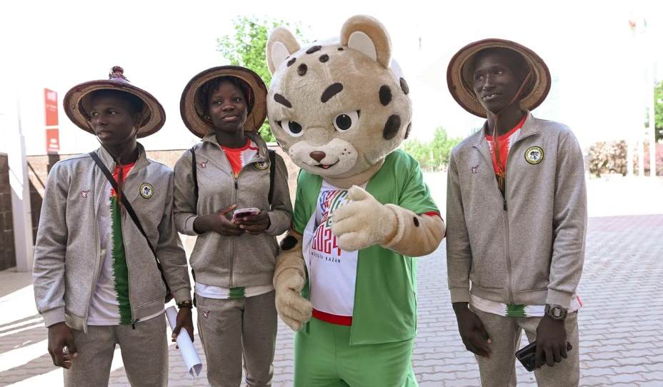 Леопард Бриксик встречает в Казани участников соревнований Игр БРИКС-2024. Фото: Официальный сайт Игр стран БРИКС-2024 