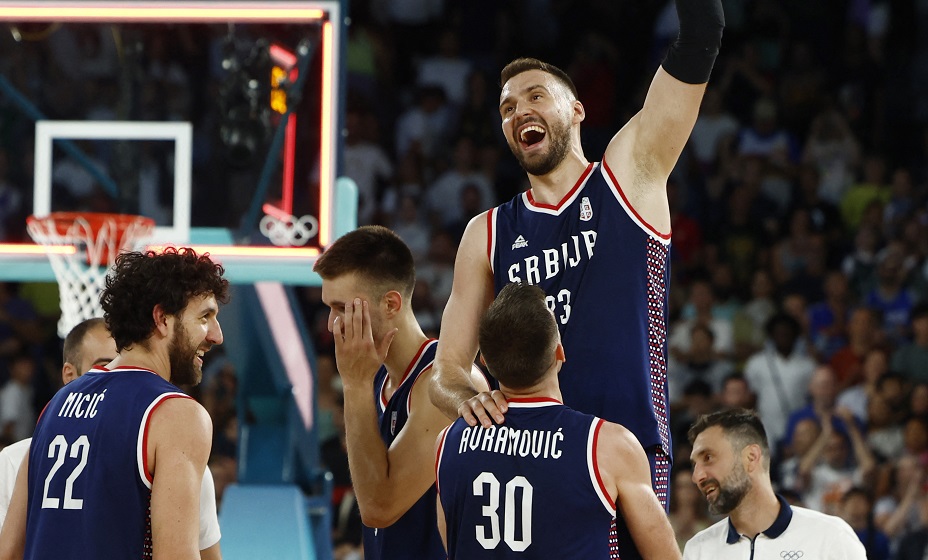 Сербские баскетболисты обыграли Германию в матче за 3-е место на Олимпиаде. Фото: Reuters