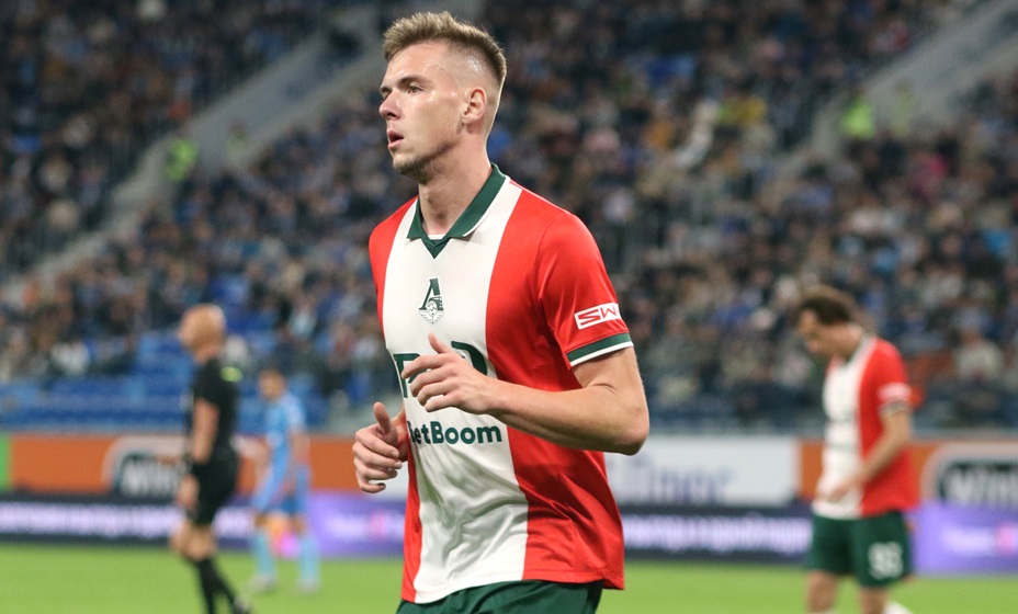 Александр Сильянов продлил контракт с «Локомотивом». Фото: Global Look Press