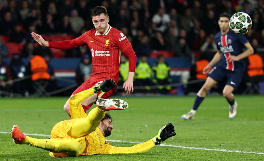 Вратарь «Ливерпуля» Алиссон стал героем матча на «Парк де Пренс». Фото: Reuters