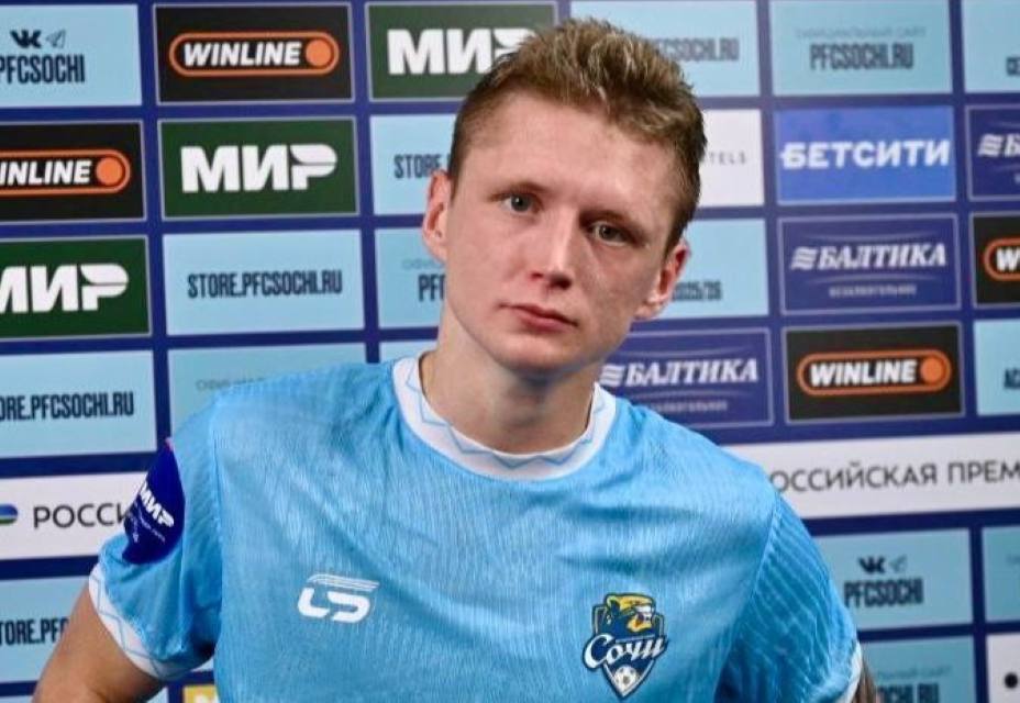 Максим Мухин стал игроком