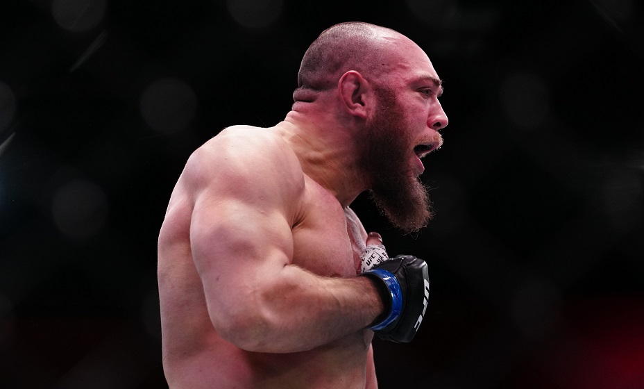 Бразилец Уокер назвал себя русским после победы на UFC 321. Фото: Global Look Press